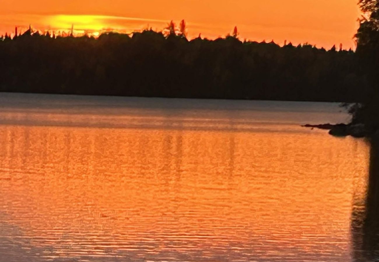 Fiery orange sunset over Rowan Lake